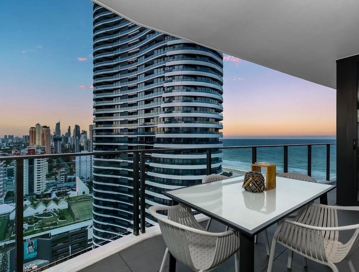 Koko Luxury Apartment In Broadbeach ゴールドコースト エクステリア 写真